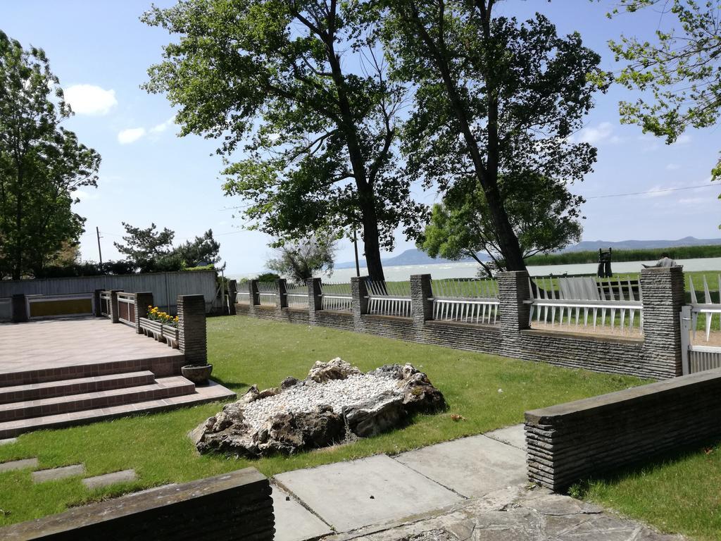 Apartamento Margaréta Apartmanház Balatonboglár Exterior foto